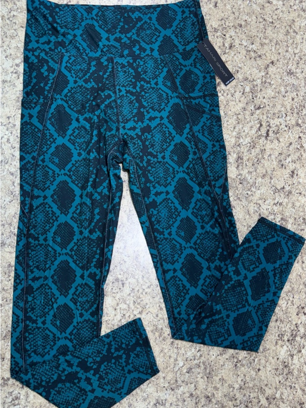 Tahari Sport Green/Black Leggings Women’s Medium NWT